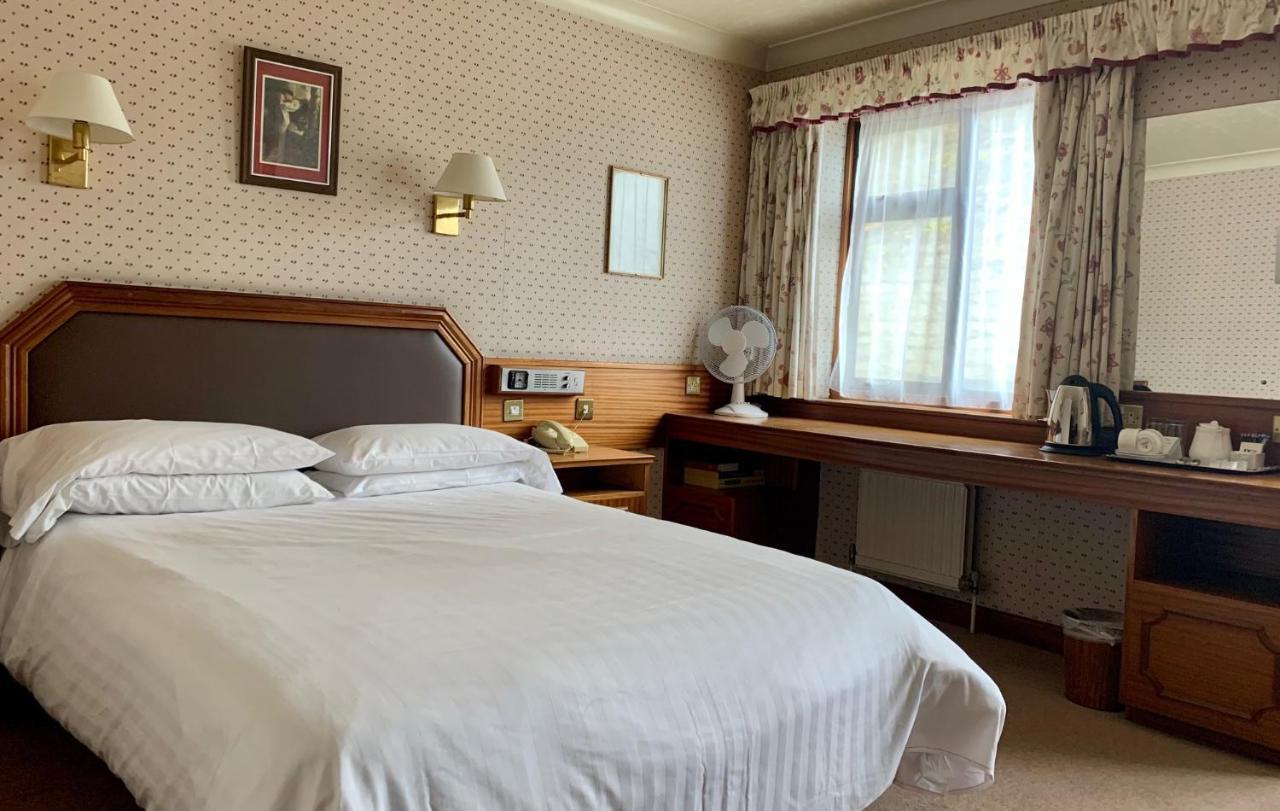 Littlebury Hotel 比斯特 外观 照片