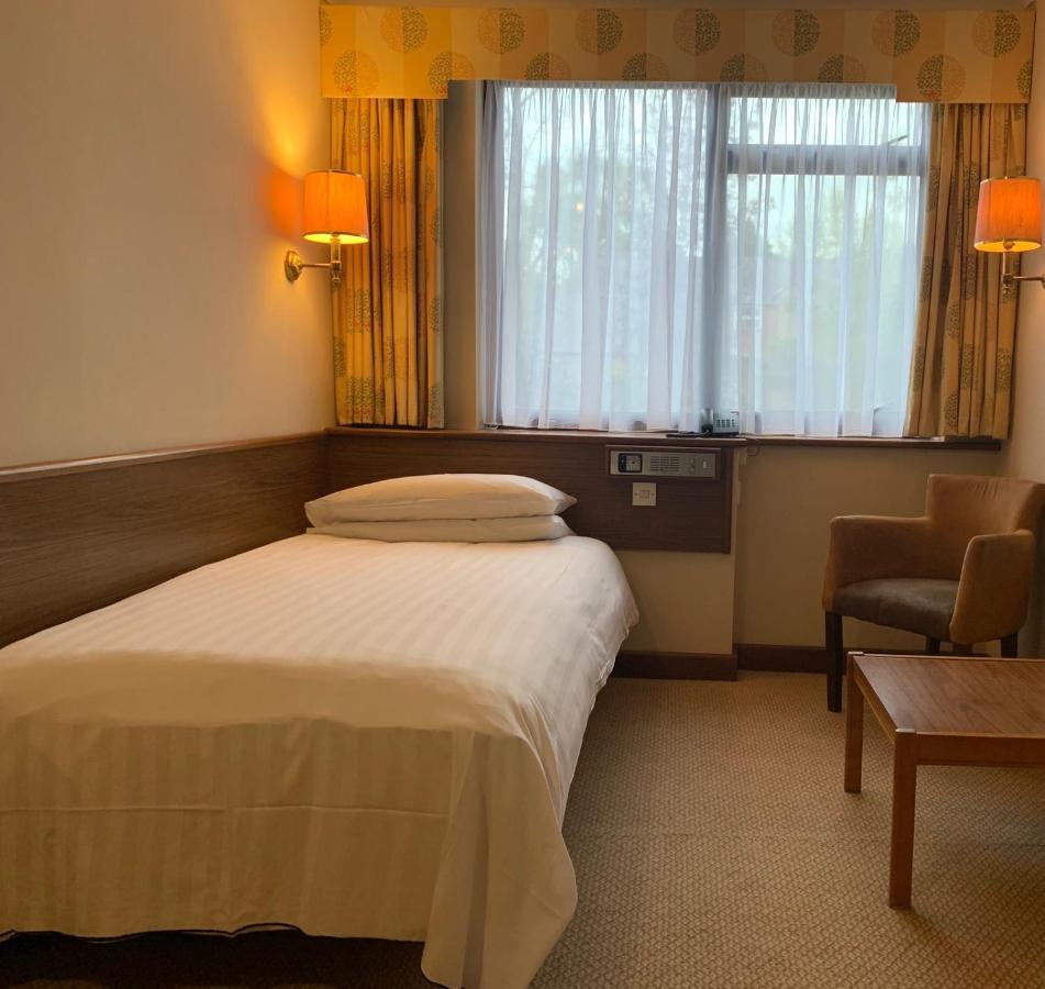 Littlebury Hotel 比斯特 外观 照片